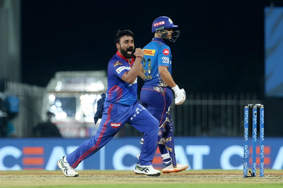 Stars With Match Winning 4 Wicket
