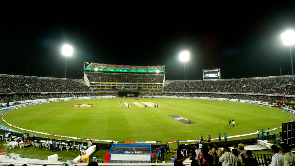 SRH vs MI